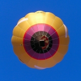 A professional pilot guides you through the Danube Bend - Hot Air Balloon 
